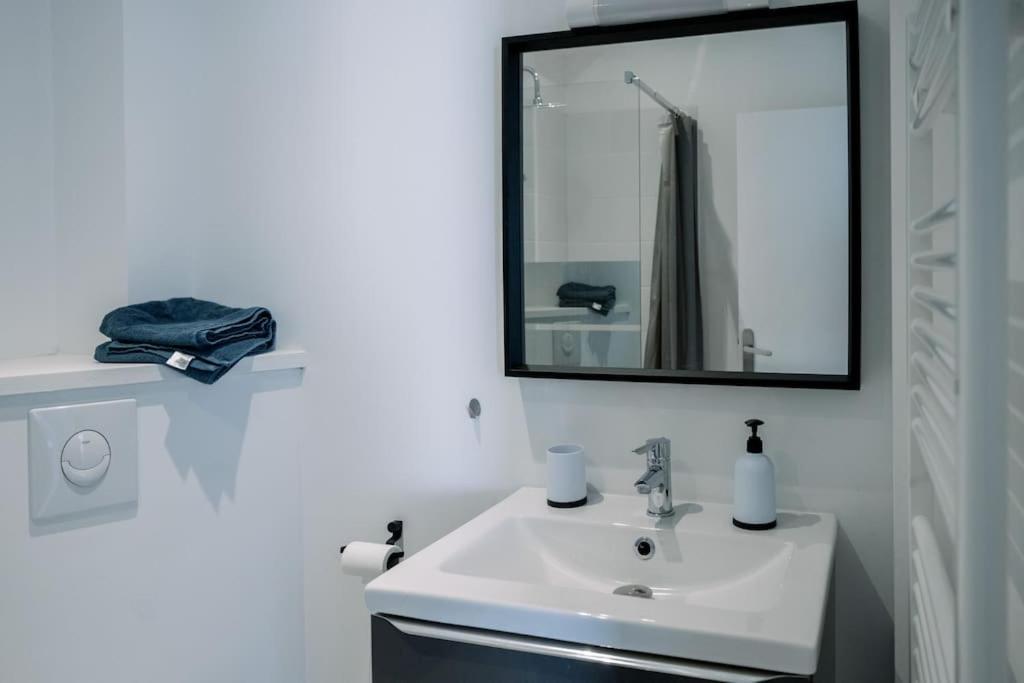 Le Studio Mejane 2 Appartement Espalion Buitenkant foto